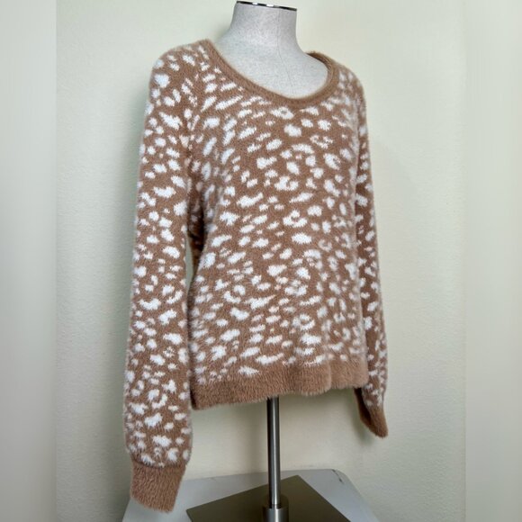 ABERCROMBIE Soft A&F Collection Beige & White Leopard Furry Eyelash Sweater Med - Picture 6 of 10